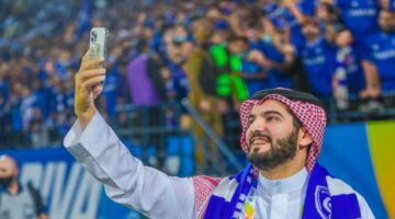 تعاقد الهلال مع مهاجم أجنبي جديد ..فهد بن نافل يهادي جمهور الهلال