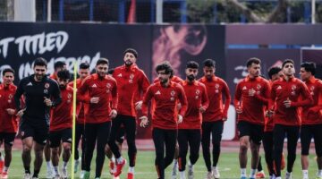 بالصور.. لاعب الأهلي يخوض مرانًا قويًا استعدادًا للقاء حرس الحدود – الجريدة