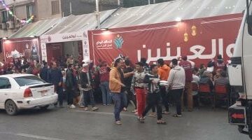 “أبو العينين” عضو التحالف الوطنى توزع 1500 كرتونة يومياً ووجبات ساخنة فى رمضان – الجريدة