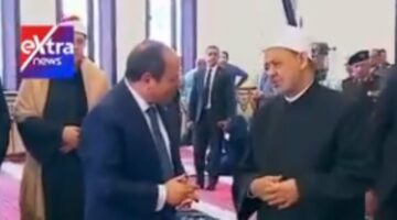 حديث جانبى بين الرئيس السيسي وشيخ الأزهر بعد صلاة الجمعة.. فيديو – الجريدة